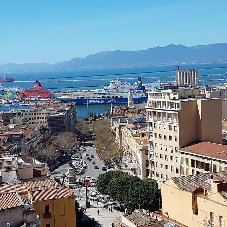 Frank House Apartment Cagliari Bagian luar foto
