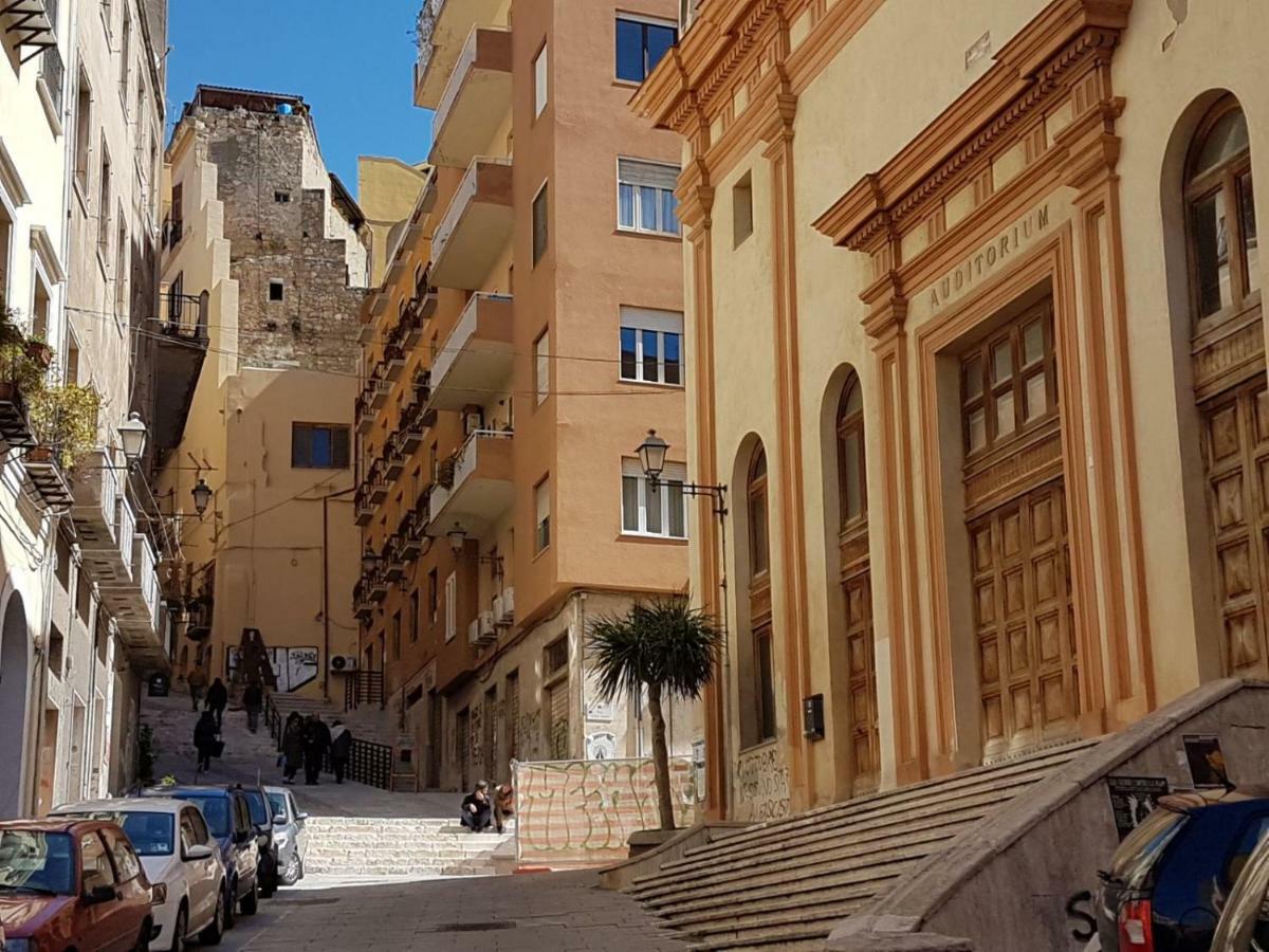 Frank House Apartment Cagliari Bagian luar foto