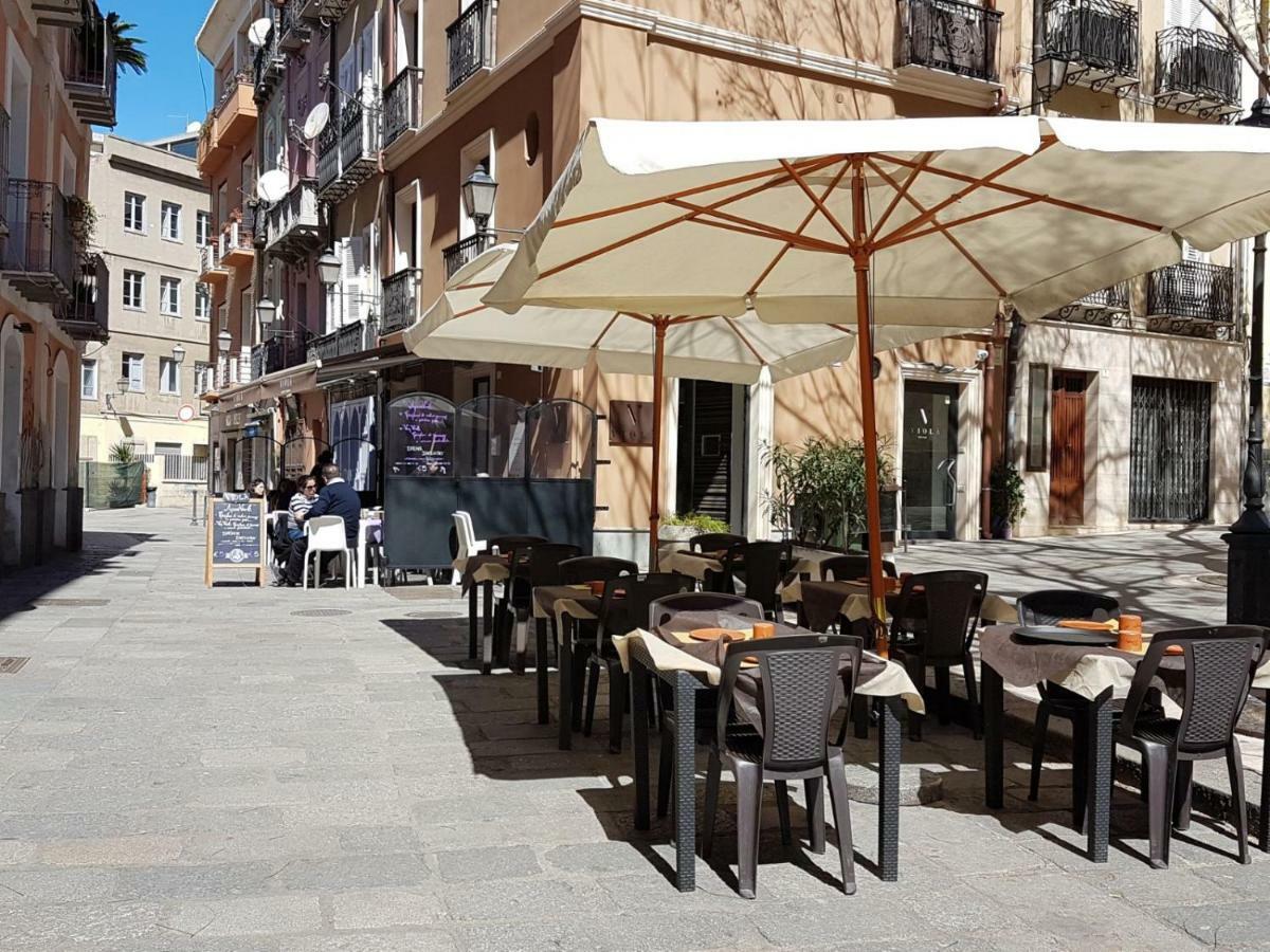 Frank House Apartment Cagliari Bagian luar foto