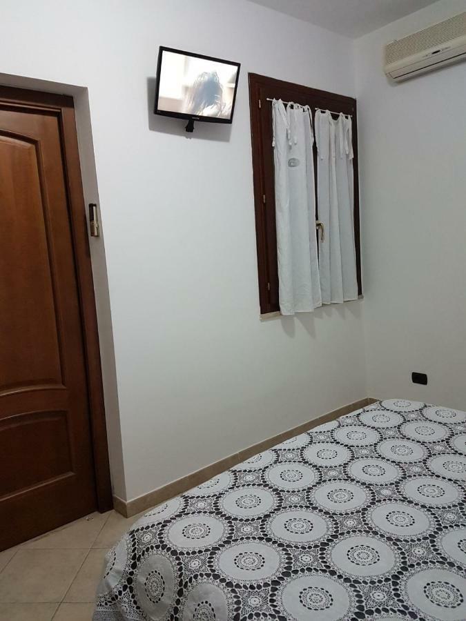 Frank House Apartment Cagliari Bagian luar foto